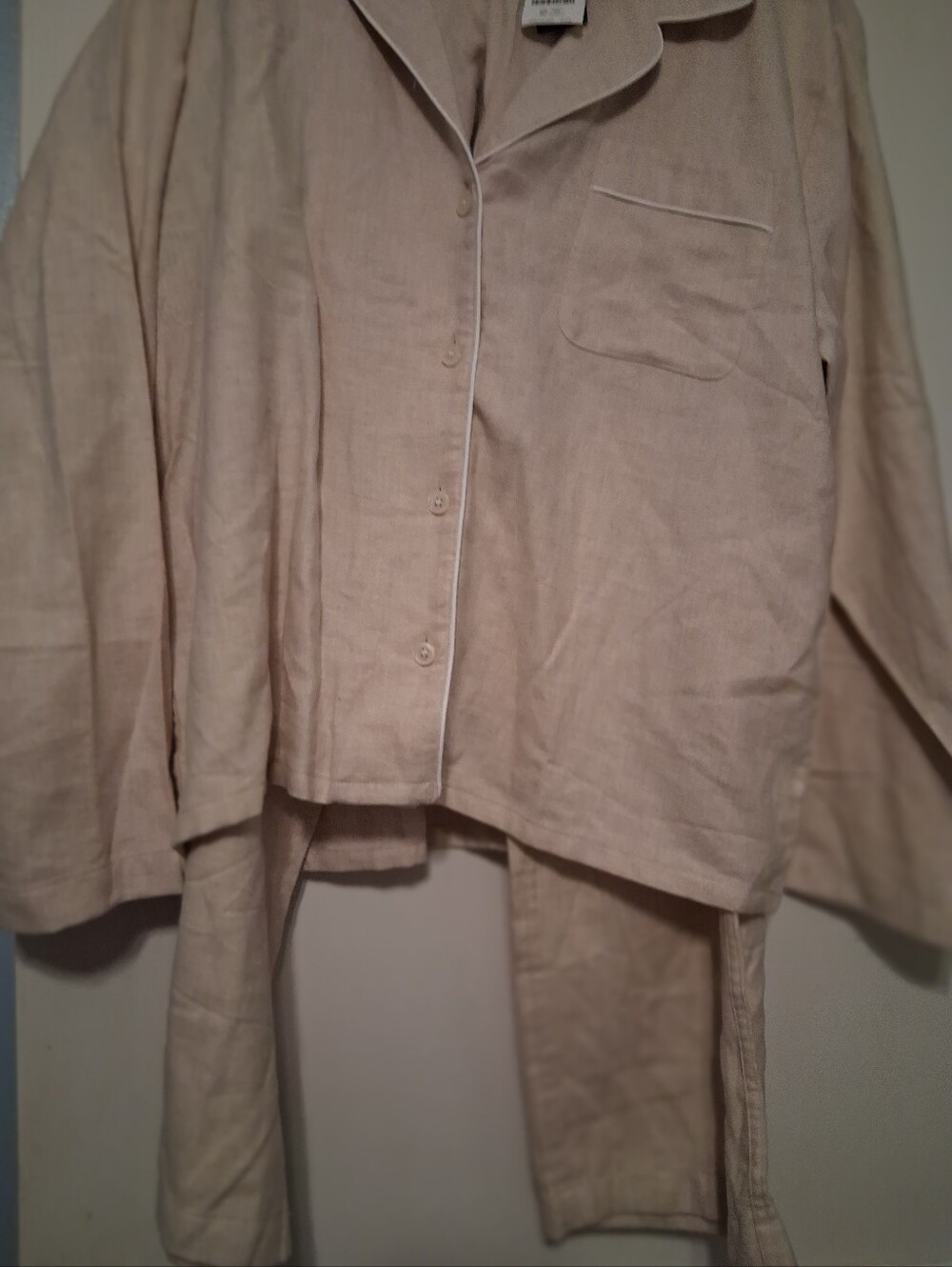 PAJAMAS - Picture 9 of 11
